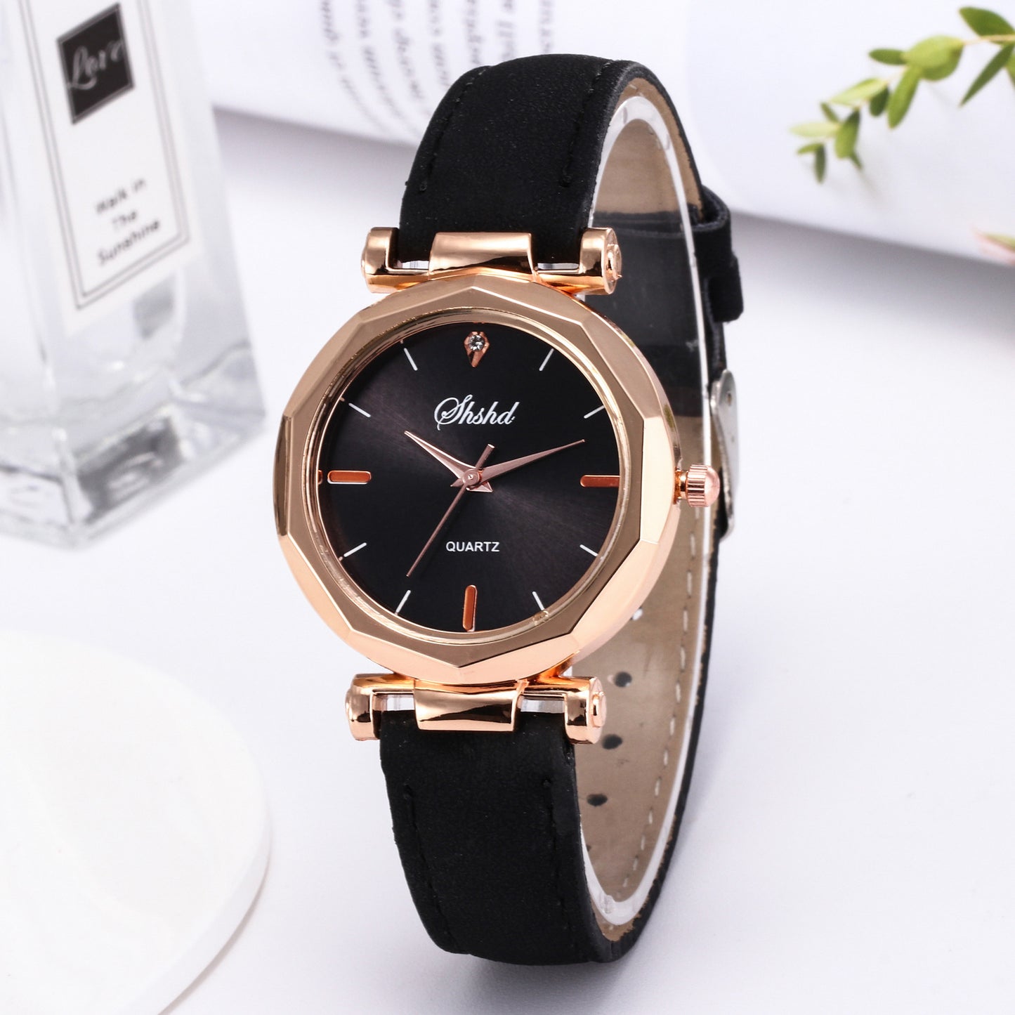 Ladies Casual Watches Korean Style White Dial Strap