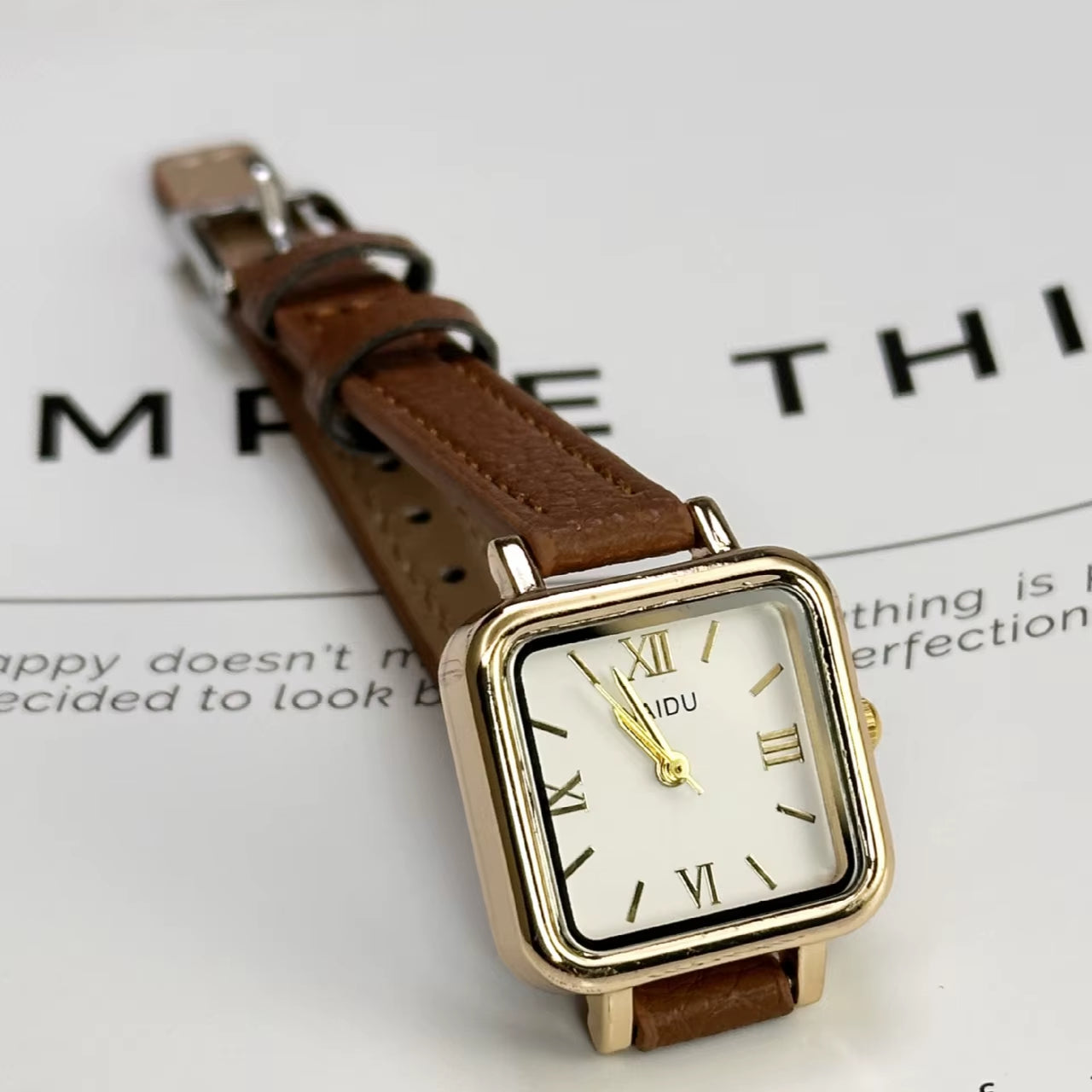 Vintage Small Square Watch Famous Brand Women Quartz Watch Luxury Gifts Ladies Clock Red Leather Strap Wristwatches Dropshipping