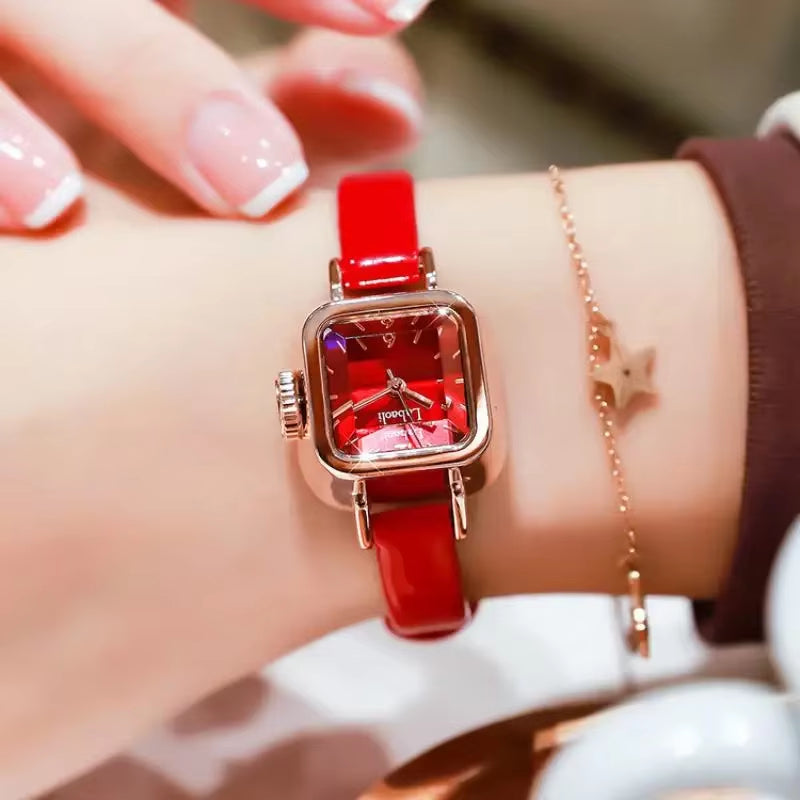 Square Classical Wristwatches Leather Minimalist Ladies Quartz Watches for Women Rose Gold Small Square Dial Elegant Design