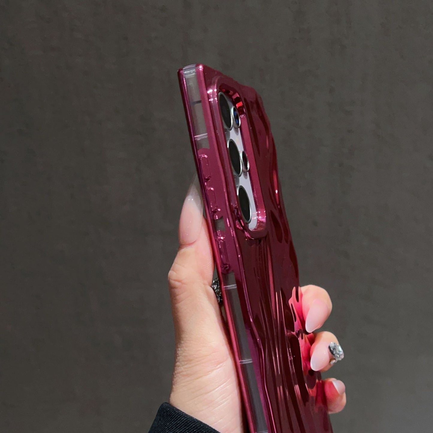 3D Pleated Electroplated Phone Case Luxury Protective Cover for Samsung S23–S25