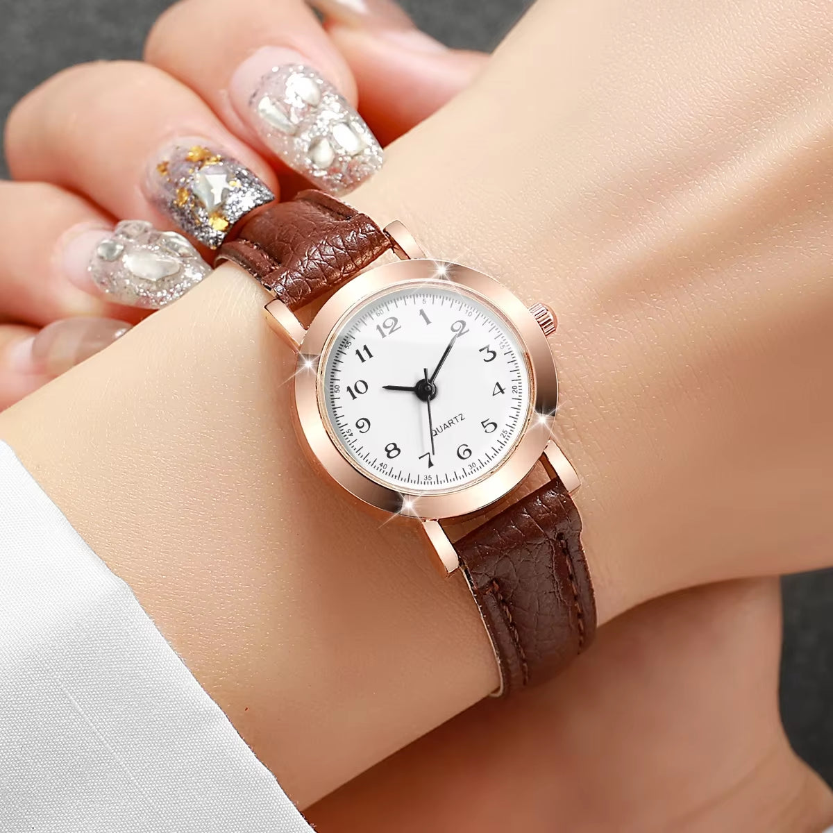 Elegant Women's Quartz Wristwatch with Leather Band and Minimalist Dial