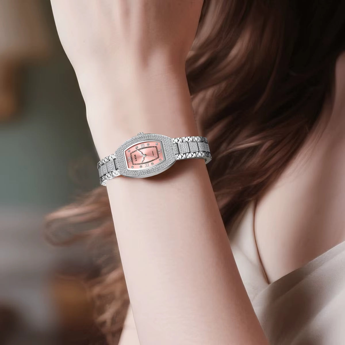 New  Original Design Luxury Diamond Watch for Women Elegant Watches Fashion Out Sport Stainless Steel Waterproof Mille Clock