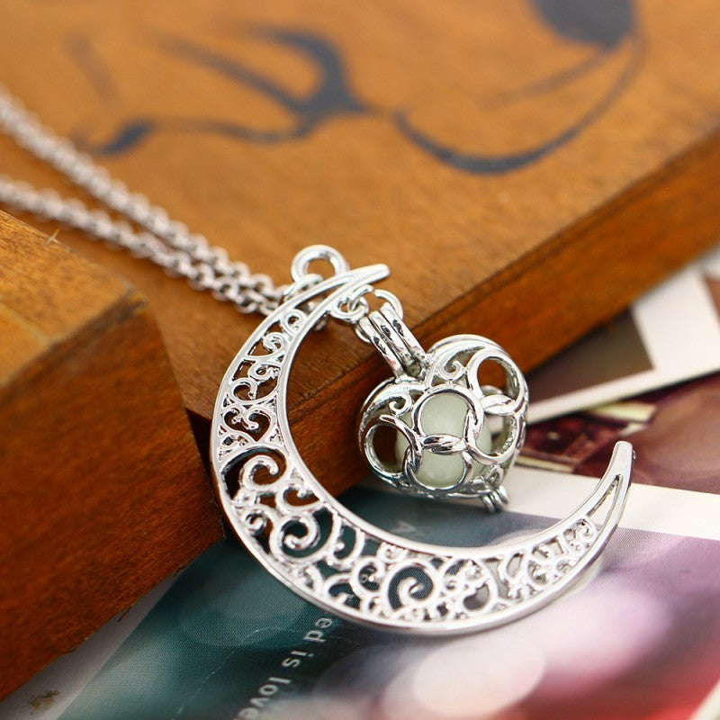 Glowing Pendant Necklace Silver Plated Chain Luminous Jewelry Gift for Women
