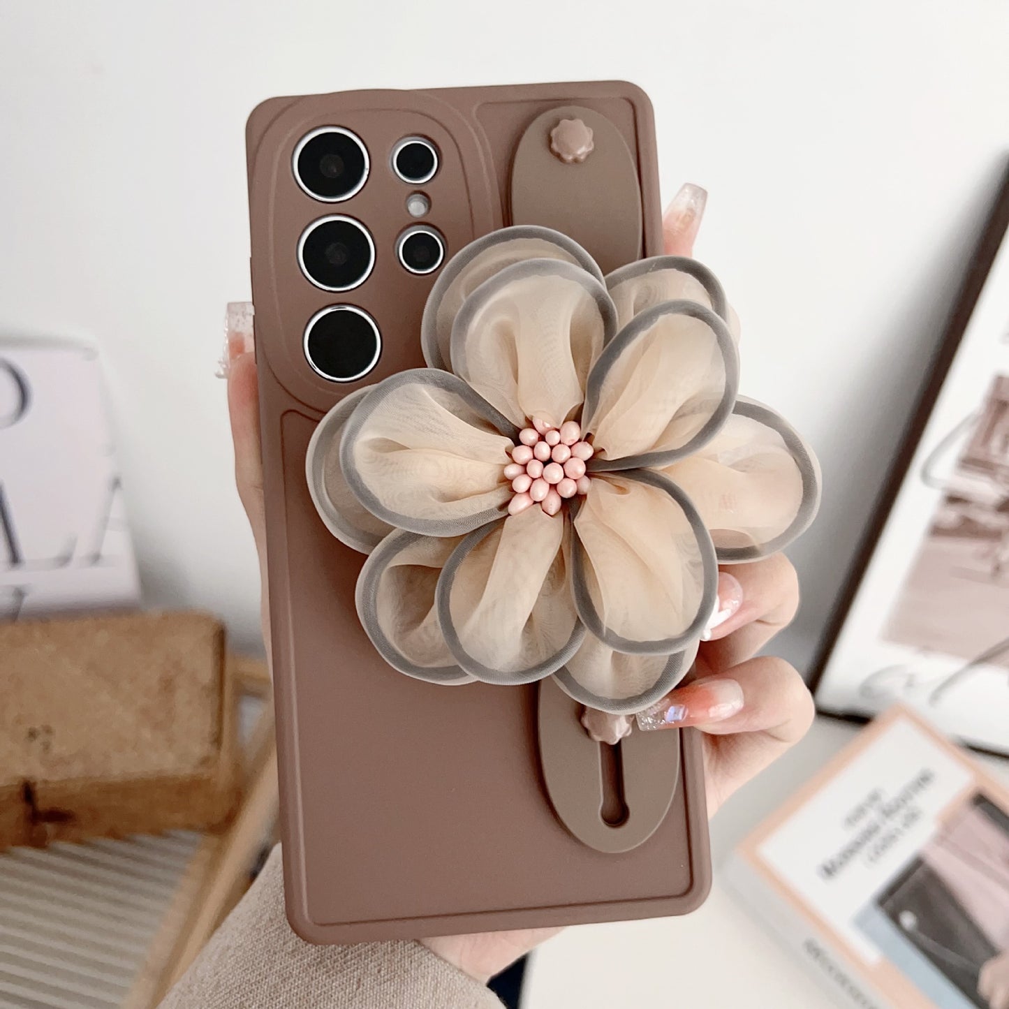 Samsung Wrist Strap Phone Case Silicone Anti Fall Bracket Cover for S20–S24