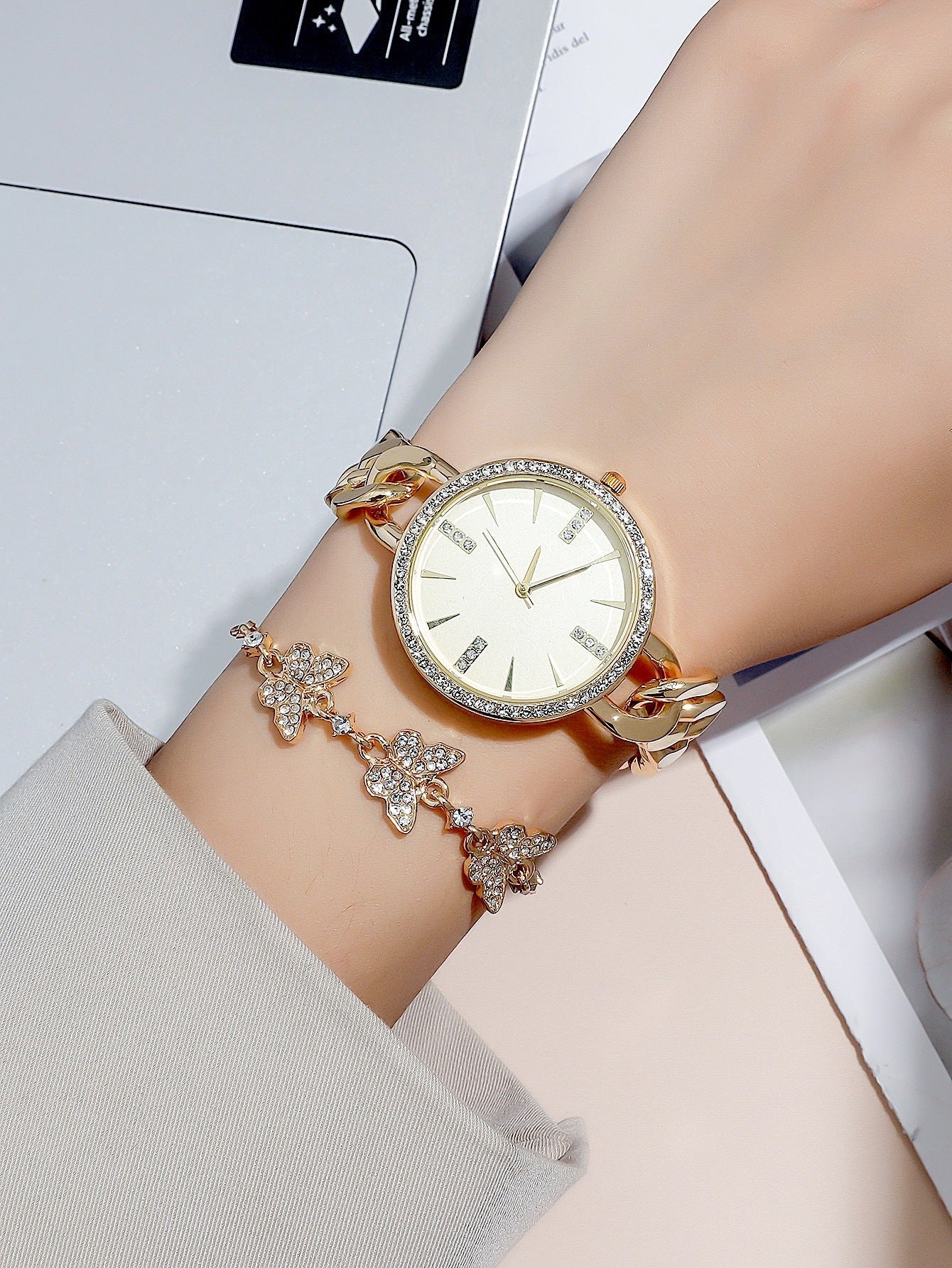 Womens Simple Thin Strap Bracelet Wrist Watch Casual