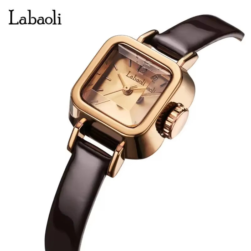 Square Classical Wristwatches Leather Minimalist Ladies Quartz Watches for Women Rose Gold Small Square Dial Elegant Design