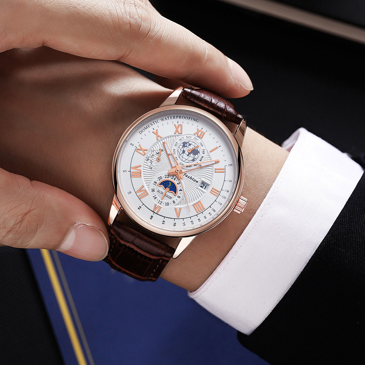 Luminous Date-Display Quartz Men’s Watch – Styles: Black, Brown, Gold, Silver