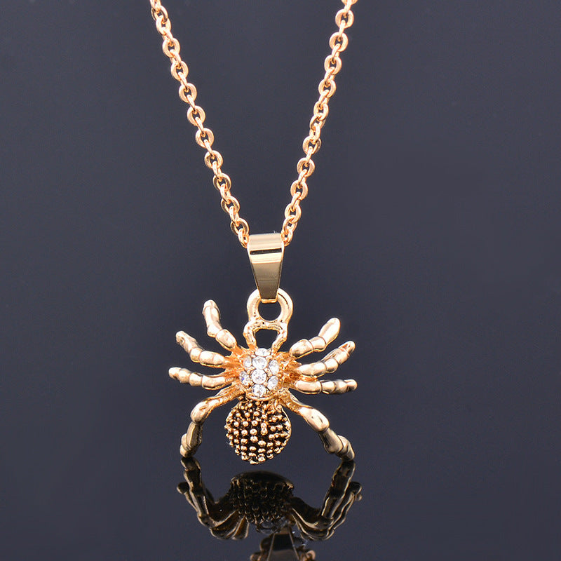 Spider Necklace for Women Men Gothic Pendant Fashion Jewelry Halloween Accessory